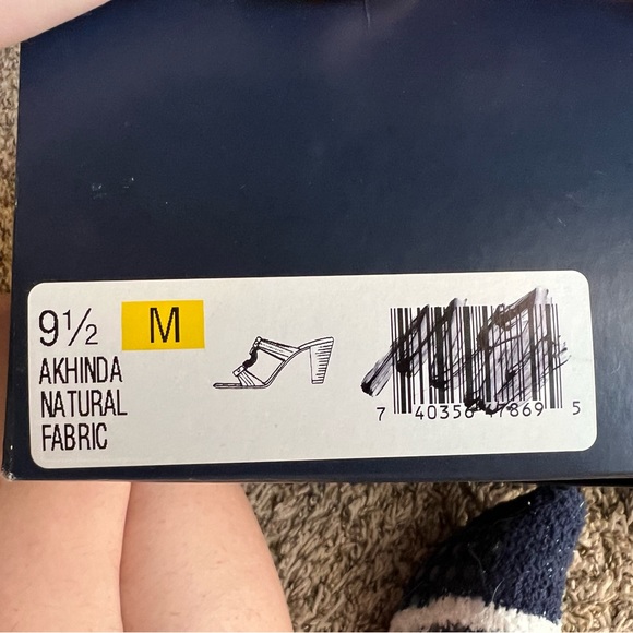 Anne Klein Zebra Heel - Picture 3 of 5